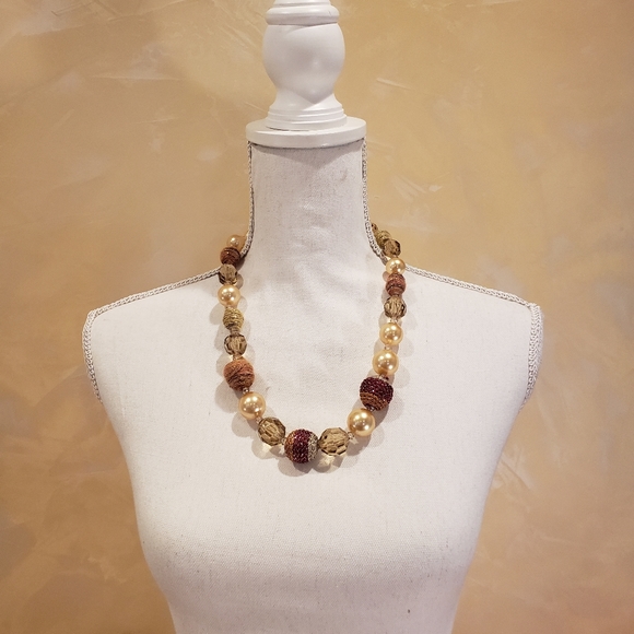 🍓 3/$20 Neutral Color Fashion Necklaces Express - Picture 2 of 8